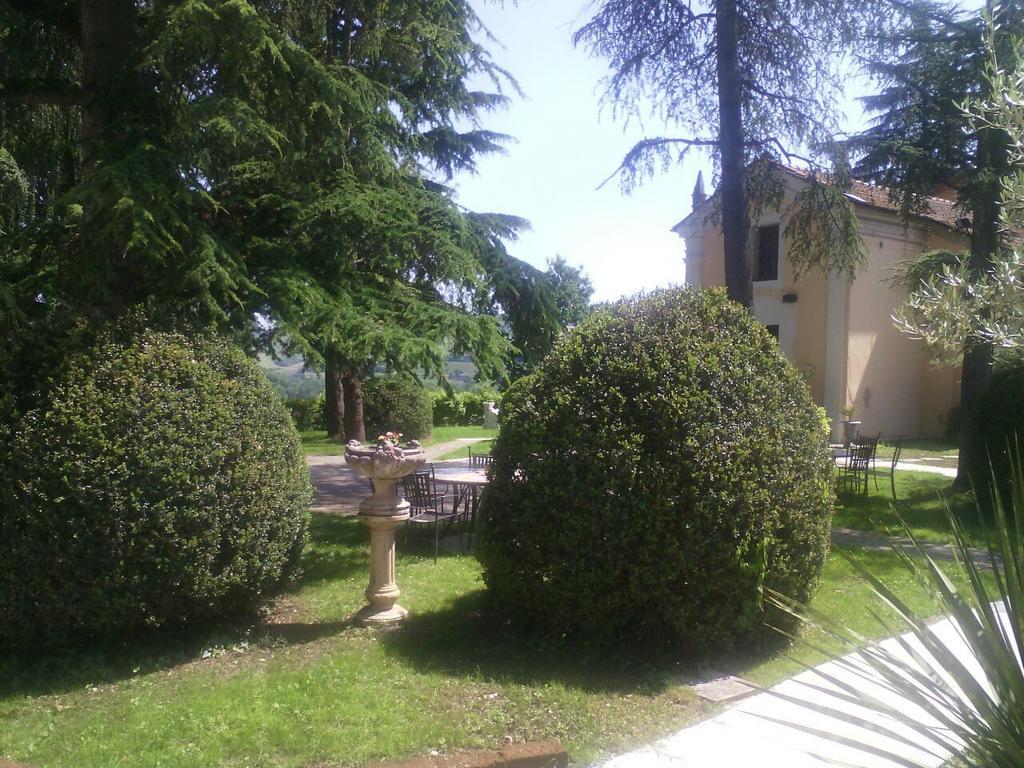 Villa Montrona Rr Имола Екстериор снимка