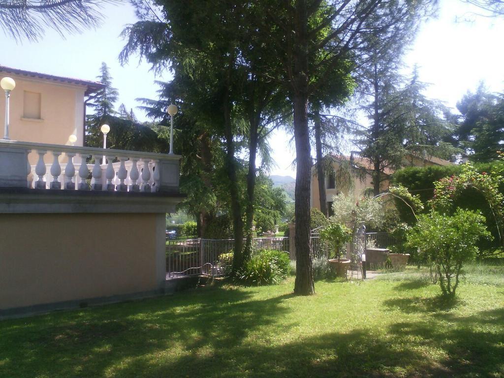 Villa Montrona Rr Имола Екстериор снимка